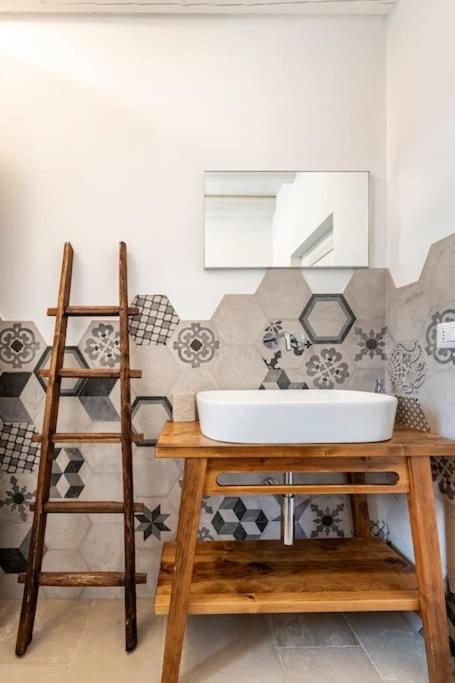 カステッラーナ・グロッテ Trullo Oasi Santo Stefano - Private Poolヴィラ エクステリア 写真