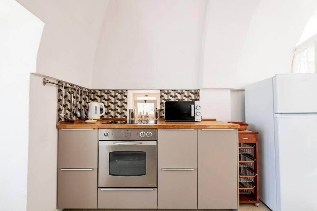 カステッラーナ・グロッテ Trullo Oasi Santo Stefano - Private Poolヴィラ エクステリア 写真